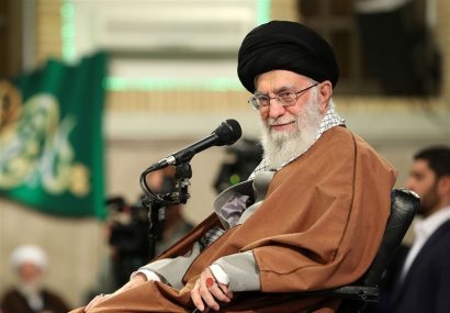 امام خامنه‌ای: تعظیم نام‌ویاد شهیدان حرکت مجاهدانه را در کشور تقویت می‌کند/جوانان هرچه بیشتر تلاش کنند
