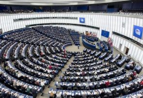 راستگرایان در یک قدمی کسب اکثریت پارلمان اروپا