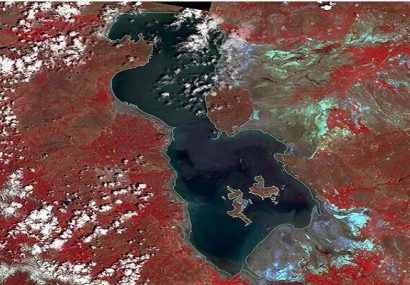 مساحت آبی دریاچه ارومیه در خردادماه افزایش یافت