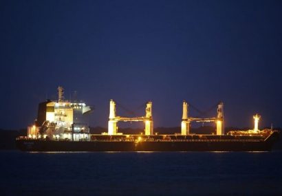 بازگشت دو کشتی متوقف شده ایرانی در بندر برزیل پس از پایان سوخت‌گیری