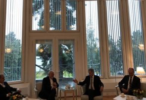 ظریف با رئیس جمهور فنلاند دیدار کرد
