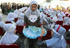 توزیع شیر رایگان در مدارس ۹ استان