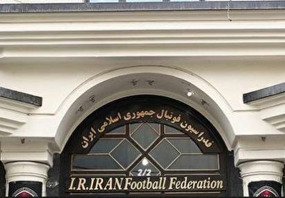 سرمربی تیم ملی فوتبال قطعا ایرانی است