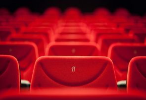 اولین اکران سال و بازگشایی سینماها کی اتفاق می‌افتد؟