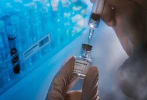 آزمایش موفقیت‌آمیز واکسن ایرانی کرونا