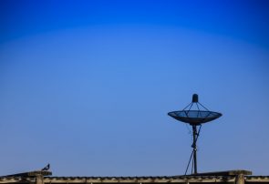 اینترنت ماهواره‌ای در ایران به کجا رسید؟