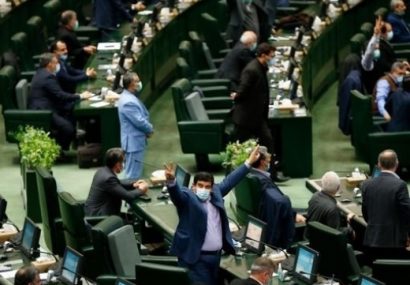 سعیدی: بدلیل تصویب طرح صیانت از حقوق کاربران در فضای مجازی از مردم ایران عذرخواهی می‌کنم