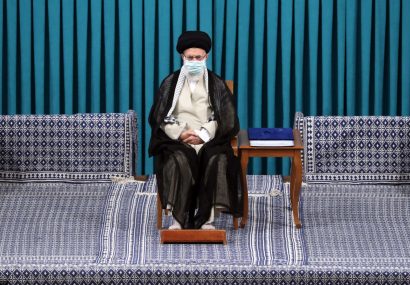 رهبر معظم انقلاب اسلامی:وضعیت بیماری کرونا مسئله اول و فوری کشور است