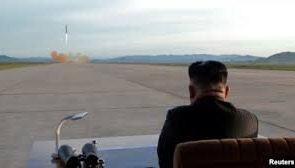 کره شمالی: می‌توانیم با موشک‌هایی که قادرند به آمریکا برسند، جهان را در بهت فرو ببریم