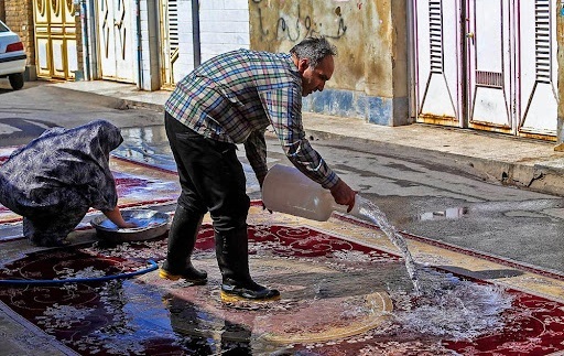 راهکارهایی برای کاهش مصرف آب در خانه‌تکانی