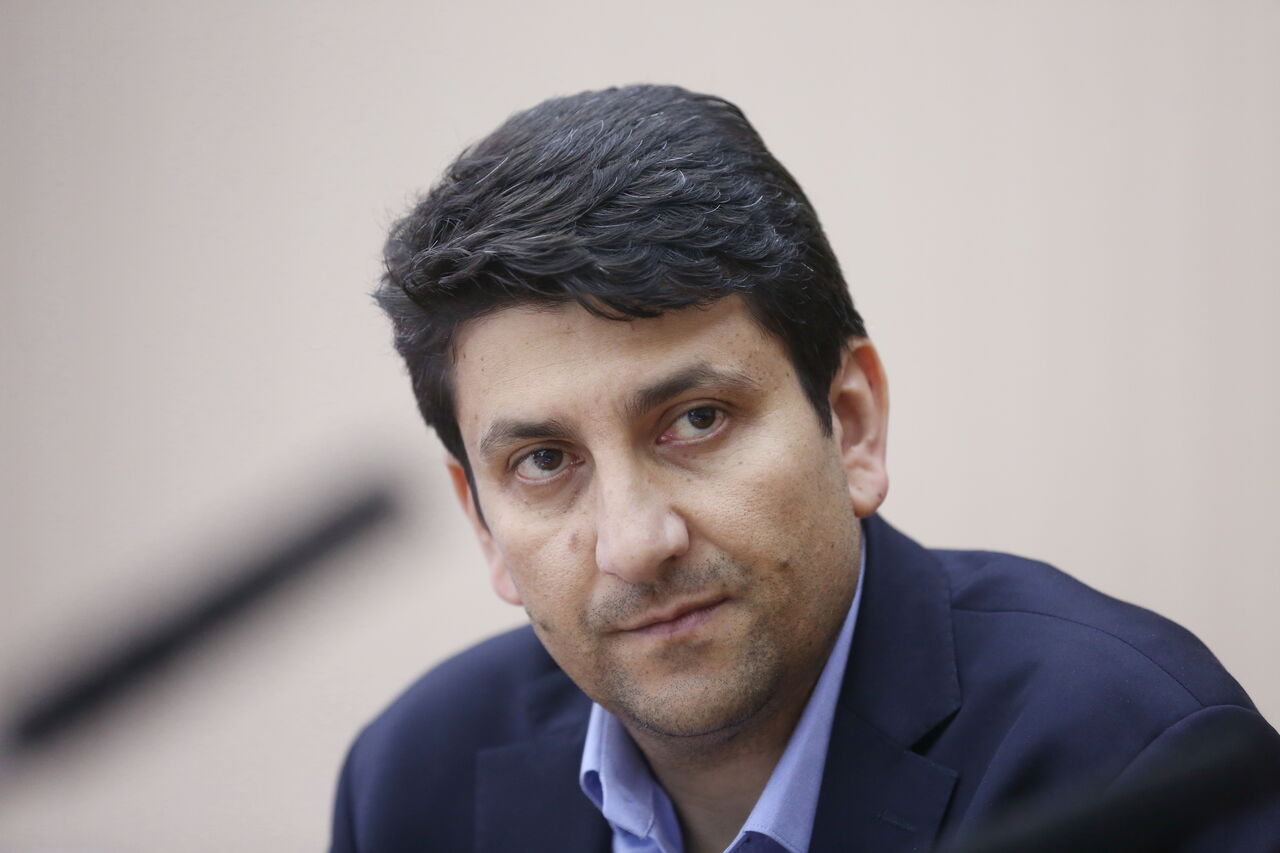 هاشمی: نسل پنجم تلفن همراه تا پایان سال با اولویت کلان‌شهرها فعال می شود