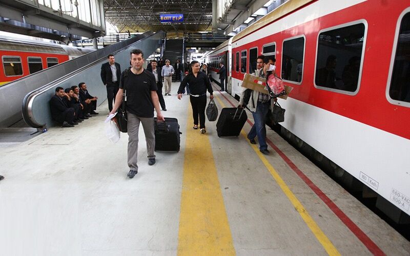 پیش‌فروش بلیت‌ قطارهای مسافری خردادماه آغاز شد