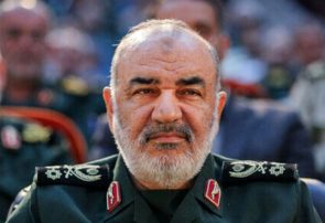 سرلشکر سلامی: سپاه در مقابل هیچ دشمنی عقب نشینی نمی‌کند