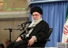 حضرت آیت‌الله خامنه‌ای: آمریکایی‌ها بدانند ملت ایران تسلیم‌شدنی نیست