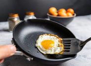 ساخت جایگزینی ایمن‌تر از تفلون برای ظروف آشپزی