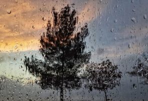 تداوم بارندگی شدید در گیلان؛ از توقف در حاشیه رودخانهها پرهیز کنید تداوم بارندگی شدید در گیلان؛ از توقف در حاشیه رودخانهها پرهیز کنید