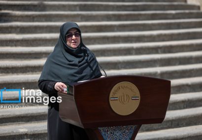 مهاجرانی: ساعت کاری ادارات تا پایان شهریور تغییر نمی‌کند