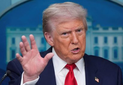 ترامپ در واکنش به بازداشت کارگران کرهجنوبی: قصد «ترساندن» سرمایهگذاران را ندارم ترامپ در واکنش به بازداشت کارگران کرهجنوبی: قصد «ترساندن» سرمایهگذاران را ندارم