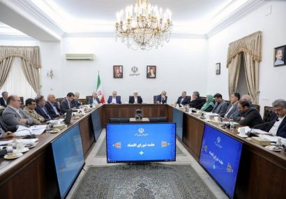 عارف: پیش‌بینی‌های اقتصادی در صورت اجرای مکانیسم ماشه صورت گرفته است