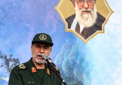 معاون سیاسی سپاه: جهاد تبیین سپری در برابر جنگ شناختی دشمن است معاون سیاسی سپاه: جهاد تبیین سپری در برابر جنگ شناختی دشمن است