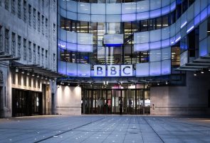 بی‌بی‌سی در مدار اتهام