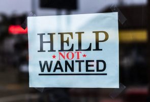 گزارش یک «ناهنجاری» در اقتصاد آمریکا؛ فدرال رزرو دلواپس است گزارش یک «ناهنجاری» در اقتصاد آمریکا؛ فدرال رزرو دلواپس است