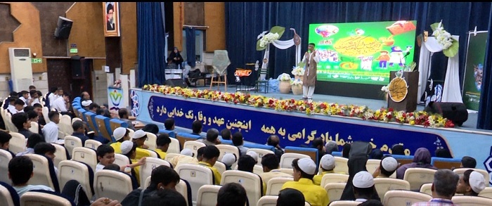 تجلیل از بر‌ترین‌های چهل و سومین دوره مسابقات کانون‌های فرهنگی و هنری در بندرعباس