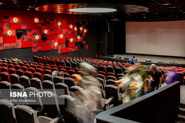 آلودگی هوا سینماها را خلوت کرده/ آمار فروش فیلمها واقعی است؟ آلودگی هوا سینماها را خلوت کرده/ آمار فروش فیلمها واقعی است؟