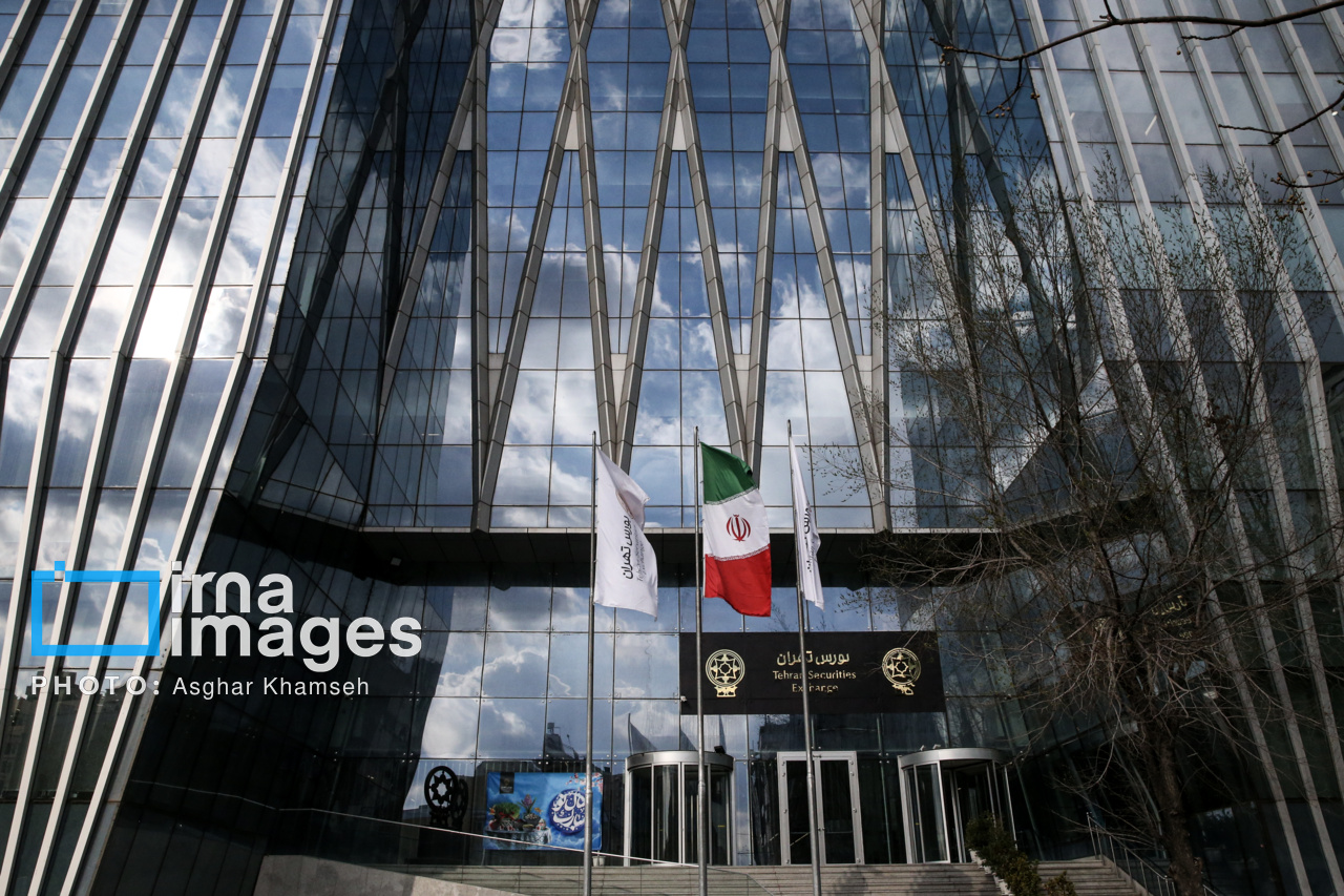 رشد ۵۴ هزار واحدی شاخص کل بورس رشد ۵۴ هزار واحدی شاخص کل بورس