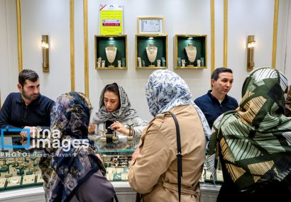 تداوم افزایش قیمت طلا در بازار تهران/ ترمز رشد بهای سکه کشیده شد تداوم افزایش قیمت طلا در بازار تهران/ ترمز رشد بهای سکه کشیده شد