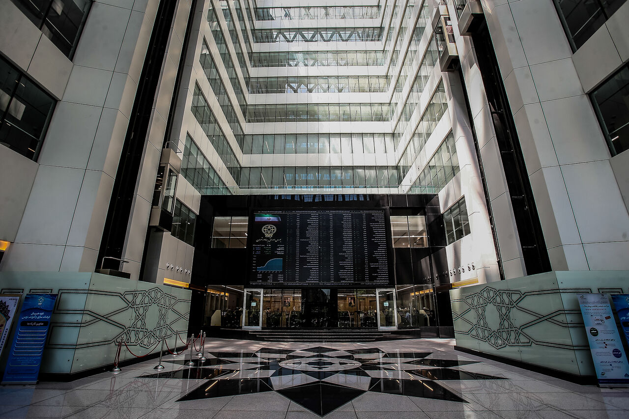 رشد ۳۹ هزار واحدی شاخص بورس در آخرین روز کاری هفته رشد ۳۹ هزار واحدی شاخص بورس در آخرین روز کاری هفته