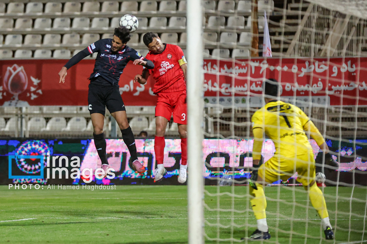 بلیت فروشی دیدار «تراکتور – پرسپولیس» آغاز شد بلیت فروشی دیدار «تراکتور – پرسپولیس» آغاز شد