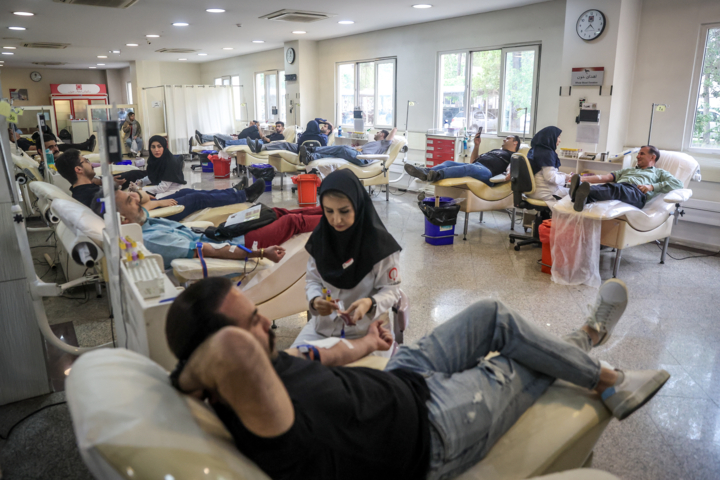 تهرانی‌ها در شب یلدا خون اهدا کنند/ ذخایر هنوز بحرانی است