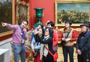 گردشگران چینی بدون روادید به روسیه سفر میکنند گردشگران چینی بدون روادید به روسیه سفر میکنند