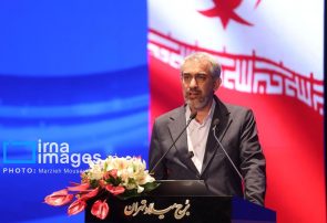 مدنی زاده: صنعت بیمه باید به سمت توسعه اقتصاد دیجیتال حرکت کند مدنی زاده: صنعت بیمه باید به سمت توسعه اقتصاد دیجیتال حرکت کند