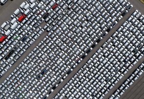 صنعت خودروسازی اروپا زیر فشار؛ هدف، ممنوعیت خودروهای بنزینی تا ۲۰۳۵ است صنعت خودروسازی اروپا زیر فشار؛ هدف، ممنوعیت خودروهای بنزینی تا ۲۰۳۵ است