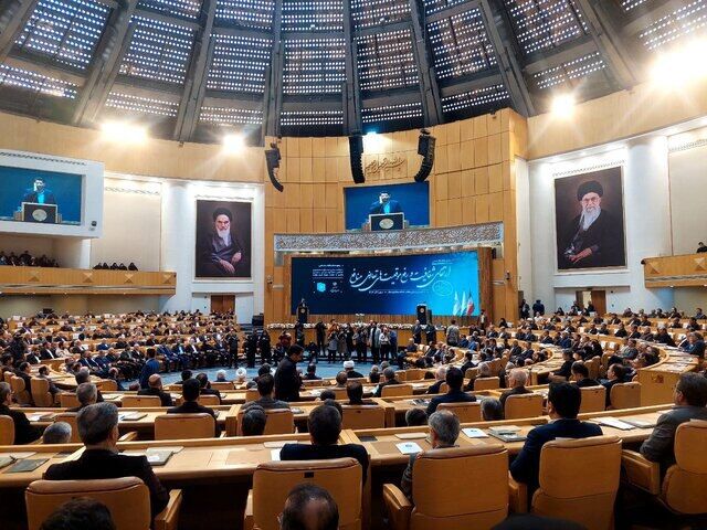 جشنواره ملی «ارتقای شفافیت و رفع موقعیتهای تعارض منافع» آغاز شد جشنواره ملی «ارتقای شفافیت و رفع موقعیتهای تعارض منافع» آغاز شد