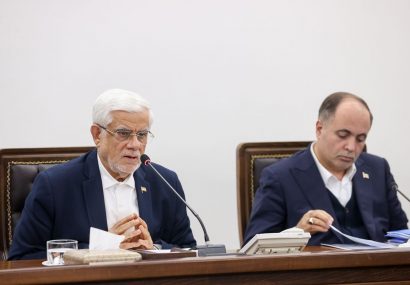 عارف: منابع حاصل از اصلاح ساختاری در کالابرگ مردم هزینه میشود عارف: منابع حاصل از اصلاح ساختاری در کالابرگ مردم هزینه میشود