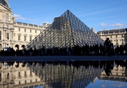 احتمال تعطیلی لوور؛ ضربه دیگری بر پیکر بزرگترین موزه جهان احتمال تعطیلی لوور؛ ضربه دیگری بر پیکر بزرگترین موزه جهان