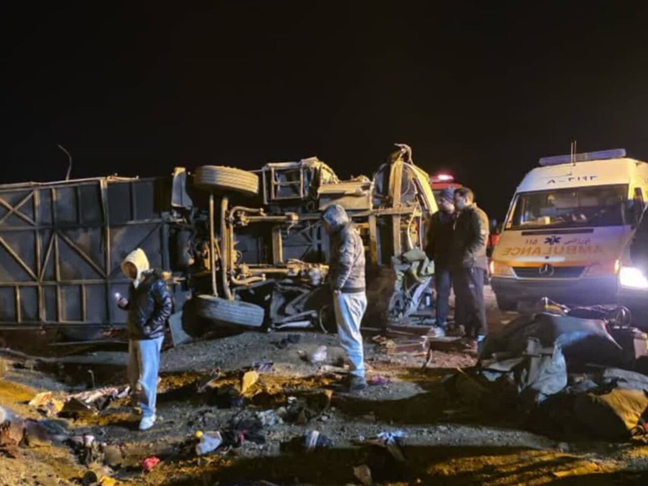 اسامی مصدومان حادثه واژگونی اتوبوس اصفهان - مشهد اعلام شد اسامی مصدومان حادثه واژگونی اتوبوس اصفهان – مشهد اعلام شد