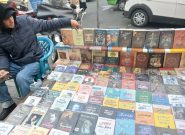 قاچاقچیان کتاب در جامعه جولان می‌دهند/ ناشران پشت دیوار سانسور