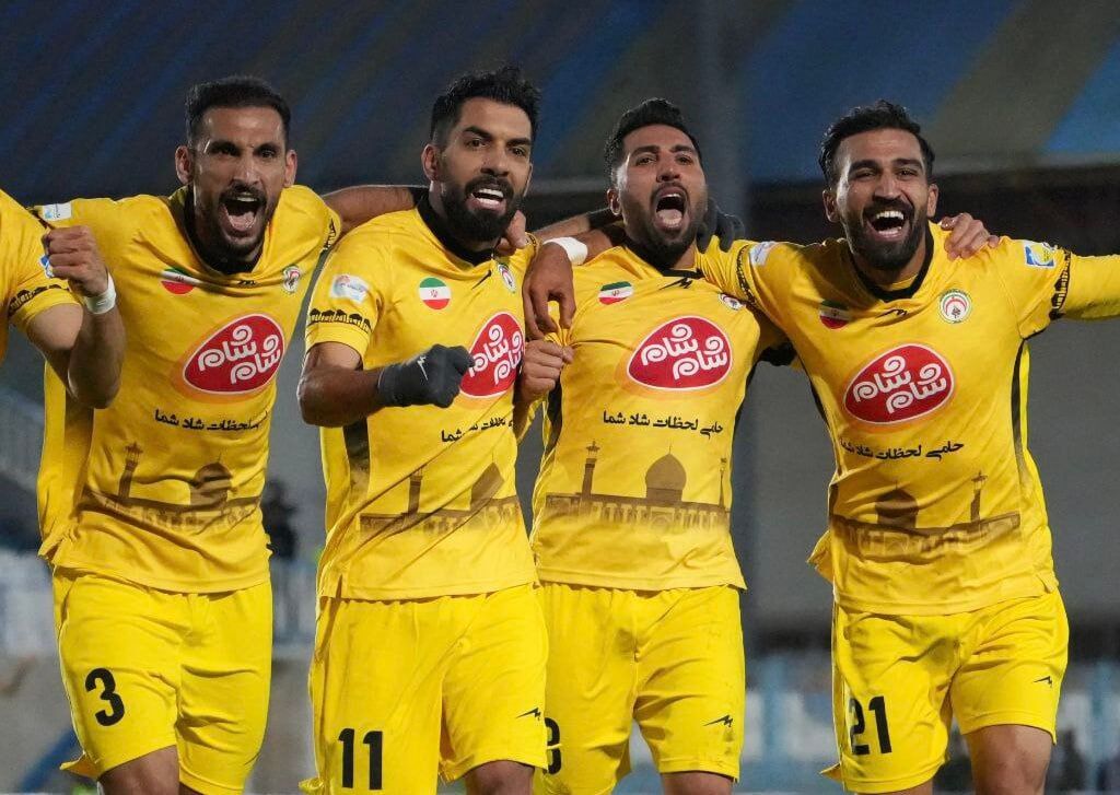 فجرسپاسی و فولاد در ایستگاه پایانی نیم‌فصل؛ جدال آرامش و بحران در ورزشگاه پارس