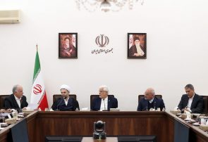 عارف: دولت با همکاری سایر قوا به‌دنبال حل مسائل معیشتی و پیروزی در جنگ اقتصادی است