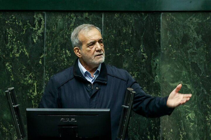 پزشکیان: تلاش دولت داشتن بودجه بدون کسری است