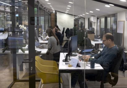 افزایش فرار صهیونیست‌ها از سرزمین‌های اشغالی/ موج تازه مهاجرت نیروهای حوزه فناوری