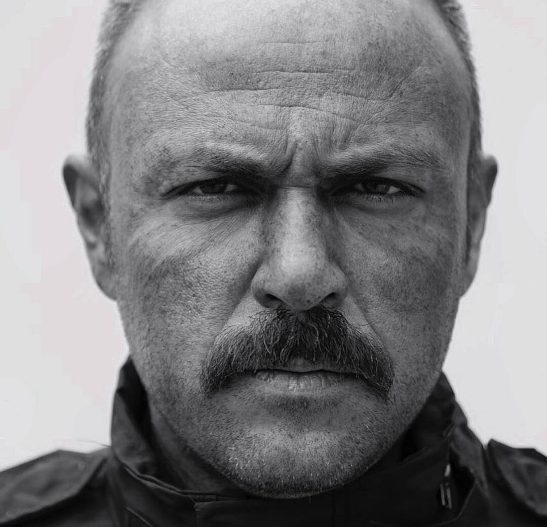 رونمایی از گریم متفاوت «علیرضا کمالی» در «سمفونی باران»