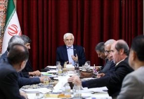 عارف: نگاه کلیشهای موجب افت عملکرد دانشآموزان شده است عارف: نگاه کلیشهای موجب افت عملکرد دانشآموزان شده است