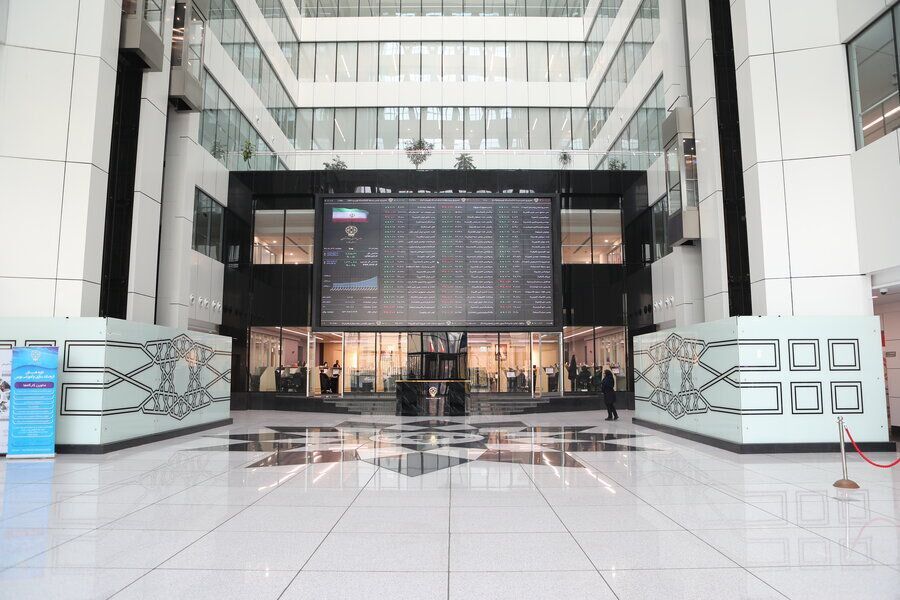 رشد ۷۲ هزار واحدی شاخص/ ارزش بورس از ۱۳ هزار همت فراتر رفت