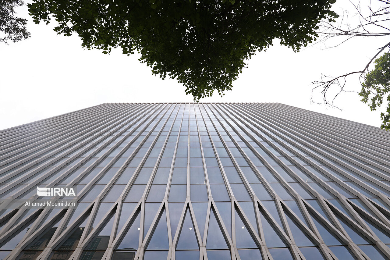 شاخص کل بورس ۲۷ هزار واحد از دست داد