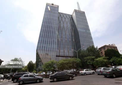 رشد ۶۱ هزار واحدی شاخص بورس